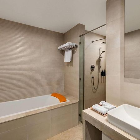 Hotel Ramada By Wyndham Kathmandu Dhumbarahi Exteriér fotografie