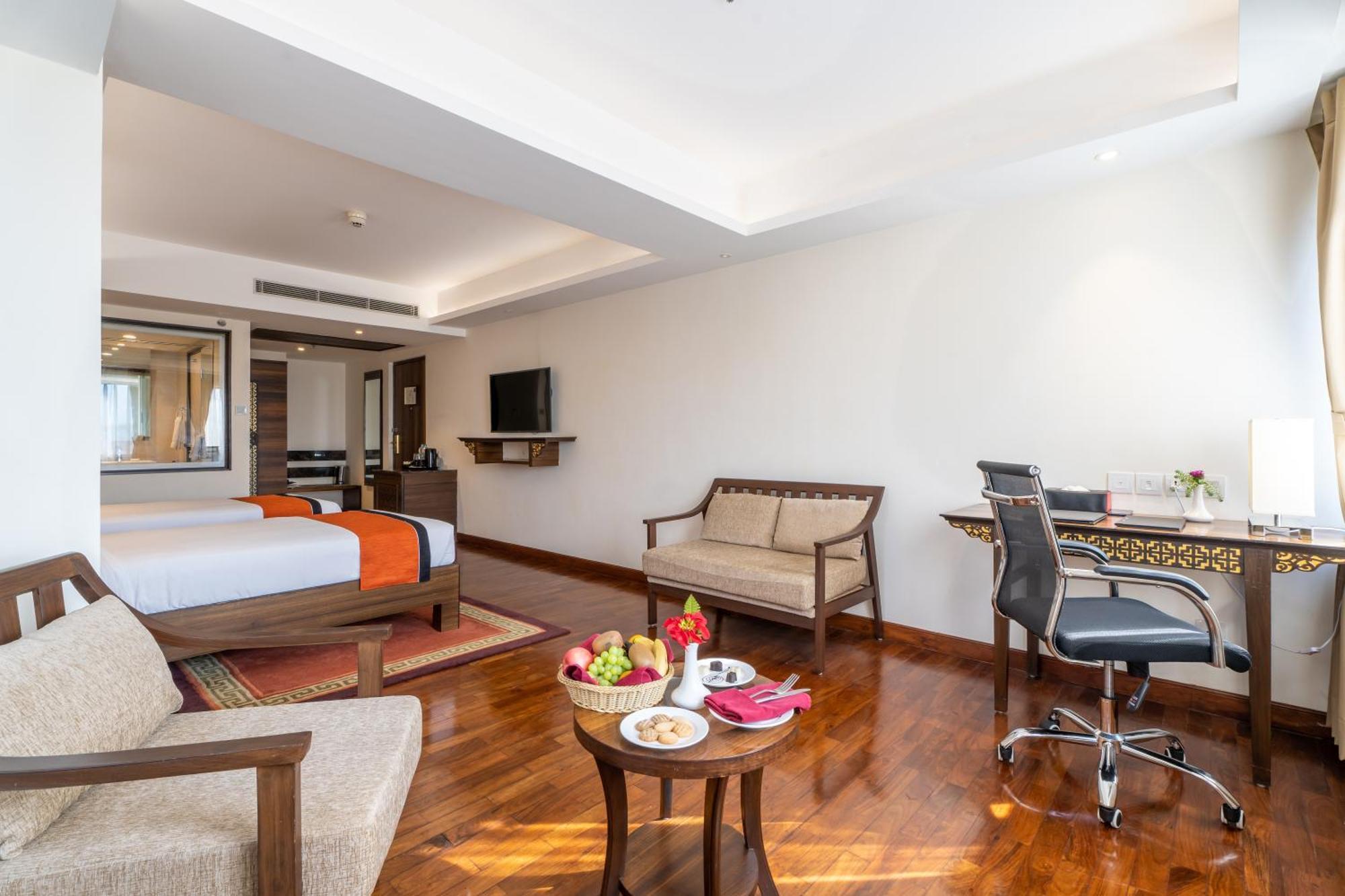 Hotel Ramada By Wyndham Kathmandu Dhumbarahi Exteriér fotografie