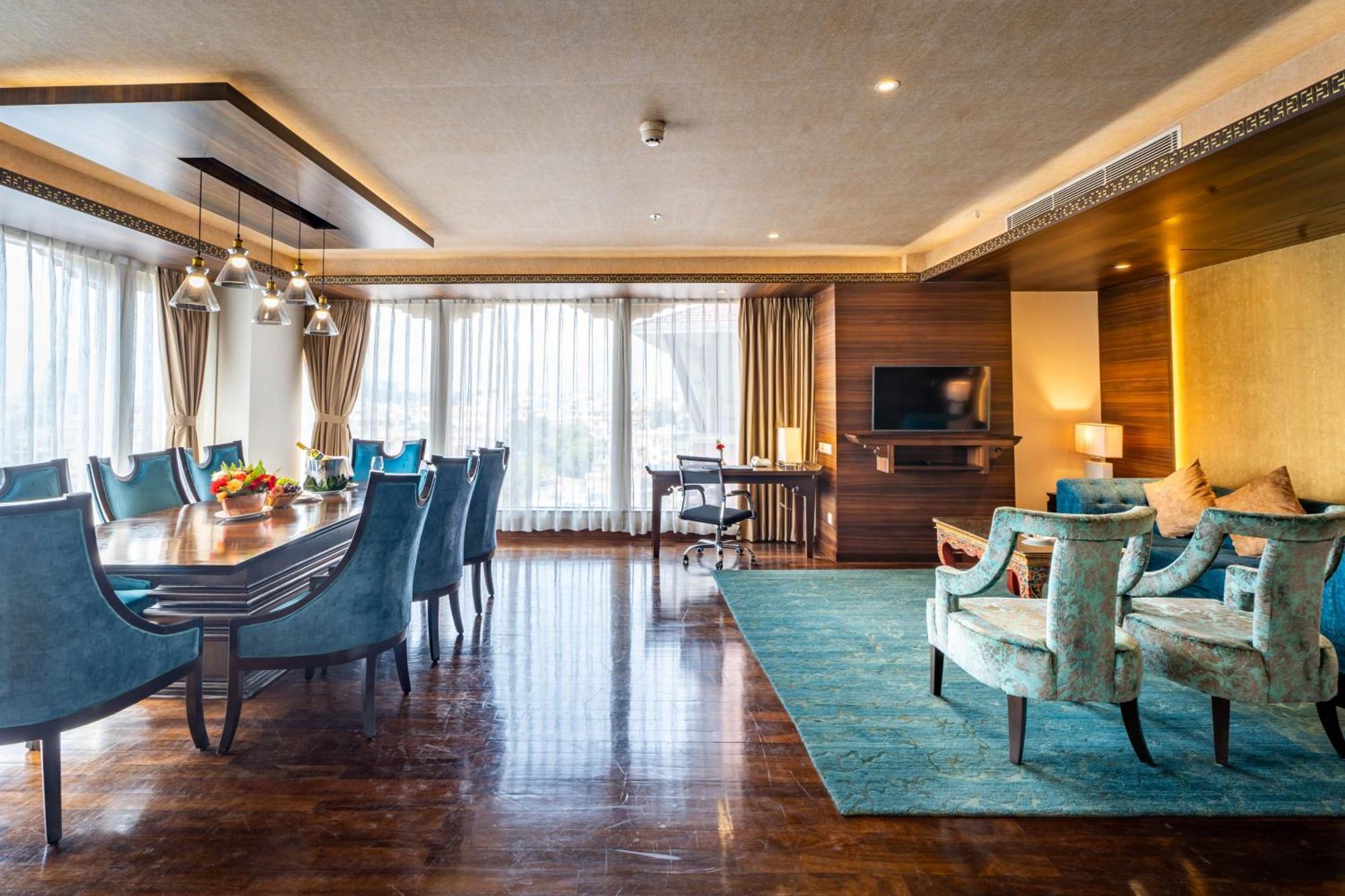 Hotel Ramada By Wyndham Kathmandu Dhumbarahi Exteriér fotografie